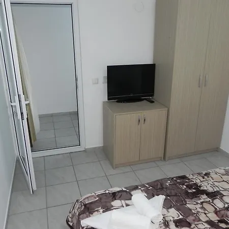 Konukevi Aproape De Mare By Iubesc Marea