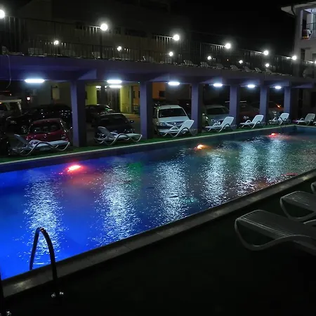 Konukevi Aproape De Mare By Iubesc Marea