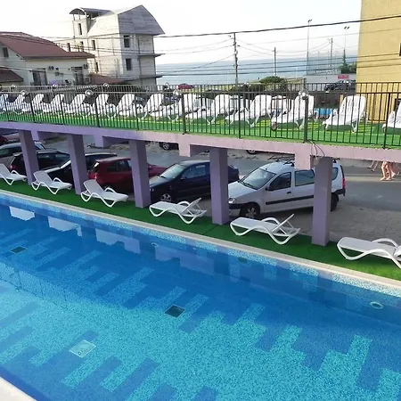 Aproape De Mare - Piscină încălzită, Vouchere Vacanță, 50 M De Faleză Costineşti