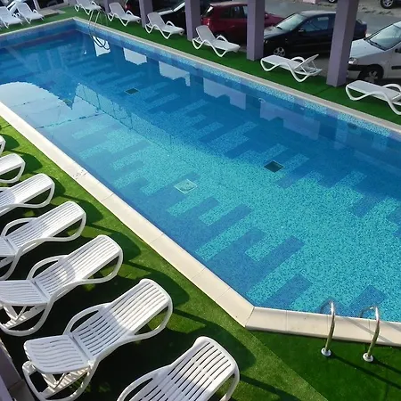 Aproape De Mare - Piscină încălzită, Vouchere Vacanță, 50 M De Faleză