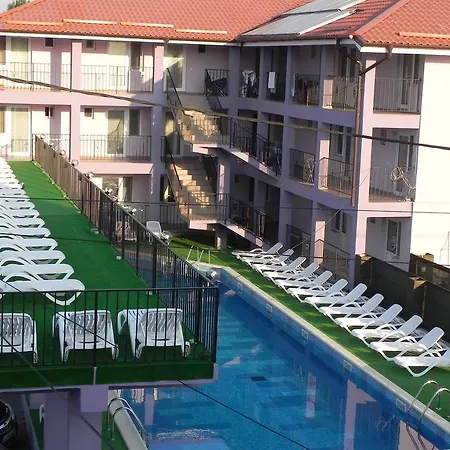 Aproape De Mare - Piscină încălzită, Vouchere Vacanță, 50 M De Faleză Costineşti